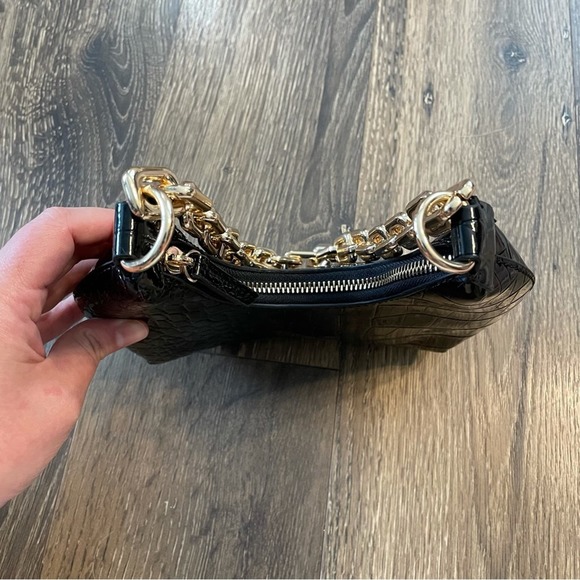 FOREVER 21 Faux Black Crocodile Tiny Purse w/Big Gold Chunky Strap - Picture 6 of 8